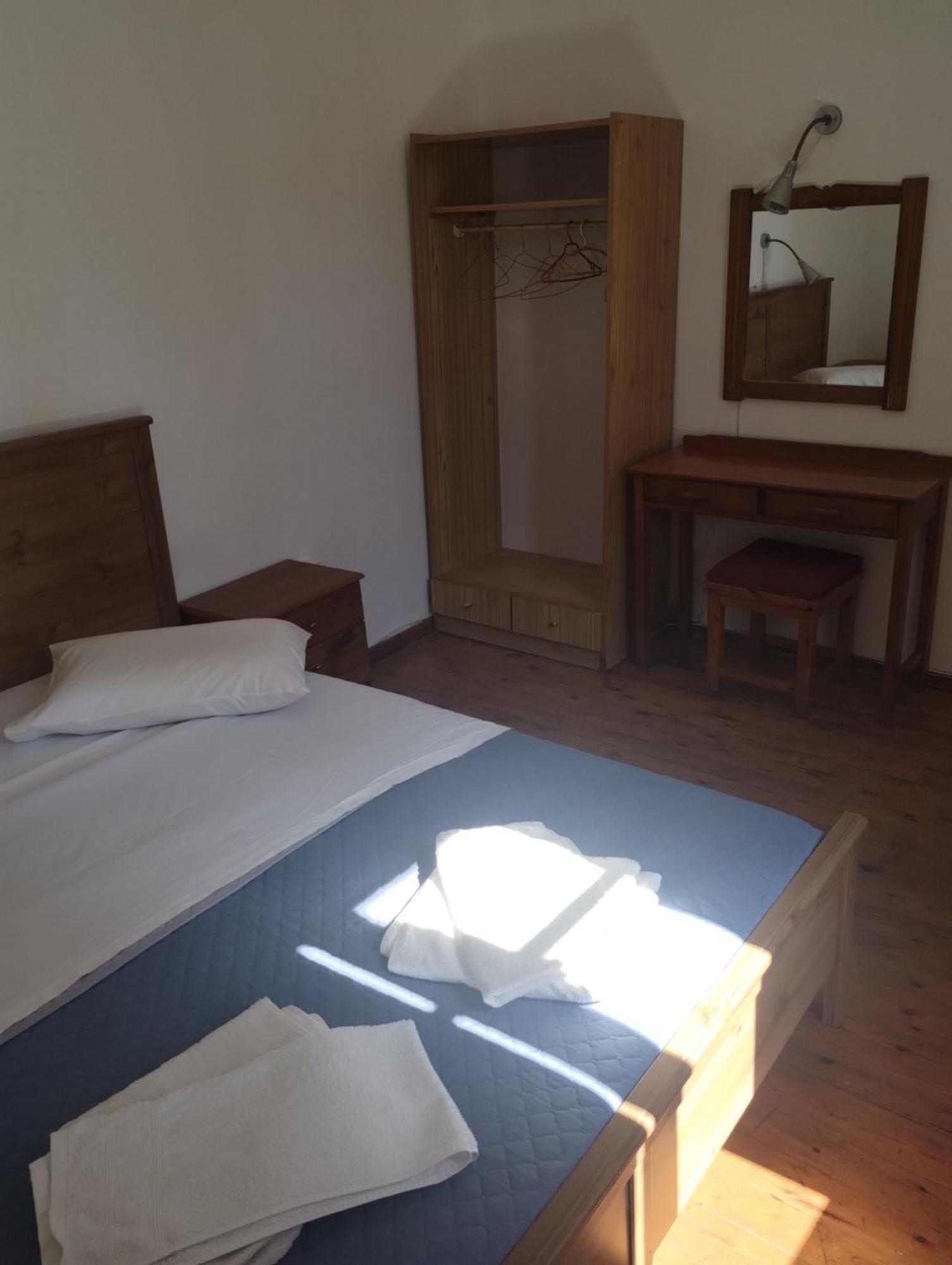 Stelios To Rent * Chania (Crete)